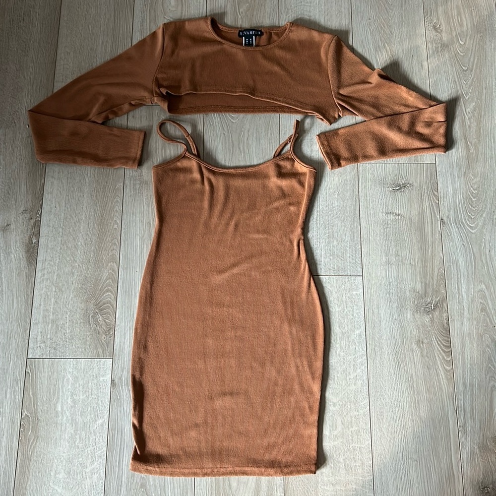 Woman’s size medium 2 piece outfit